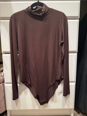 Long-Sleeve Brown Turtleneck Bodysuit